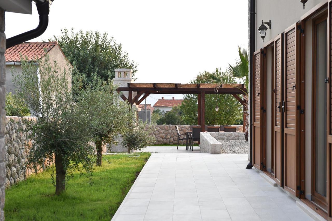 Villa Muskatel -With Heated Pool Brzac Εξωτερικό φωτογραφία