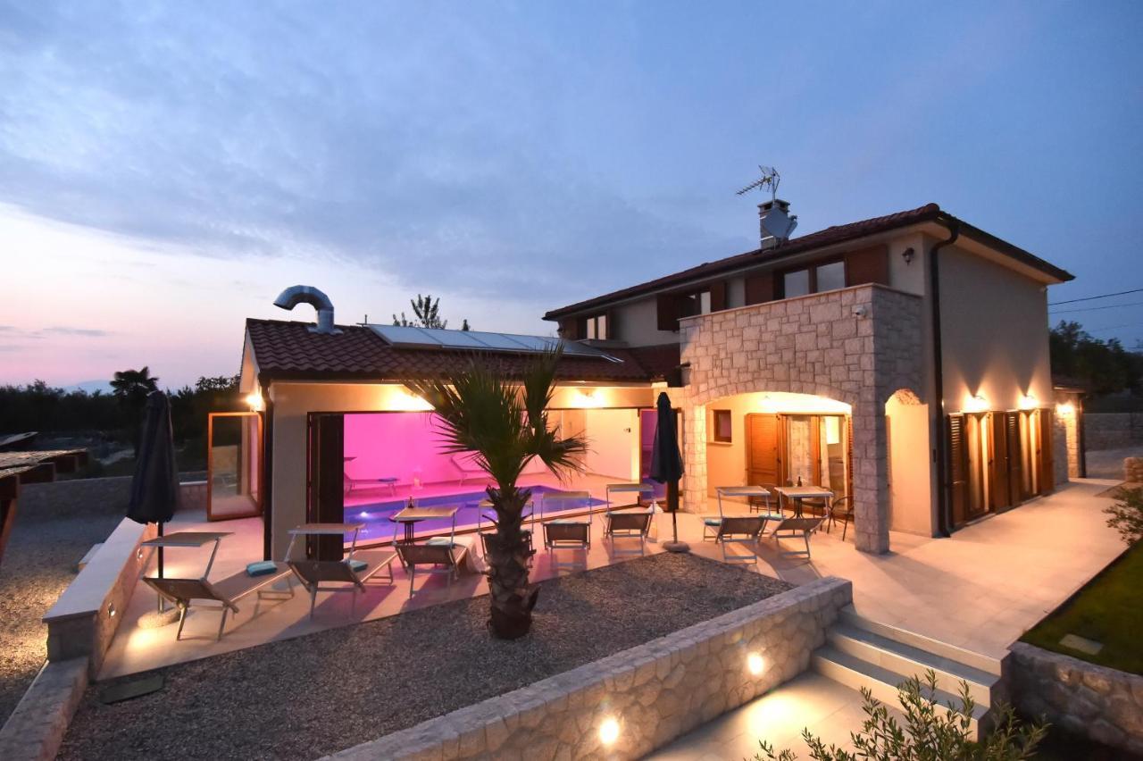 Villa Muskatel -With Heated Pool Brzac Εξωτερικό φωτογραφία