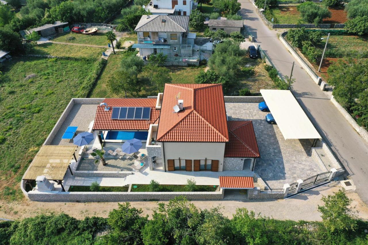Villa Muskatel -With Heated Pool Brzac Εξωτερικό φωτογραφία