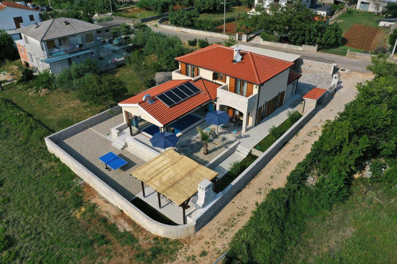 Villa Muskatel -With Heated Pool Brzac Εξωτερικό φωτογραφία