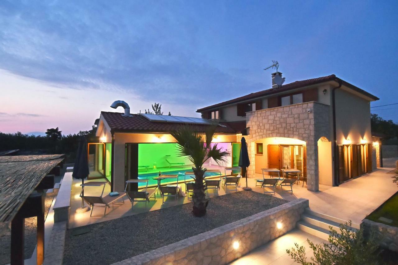 Villa Muskatel -With Heated Pool Brzac Εξωτερικό φωτογραφία
